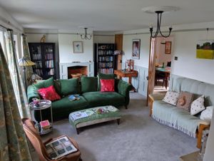 Sitting Room- click for photo gallery